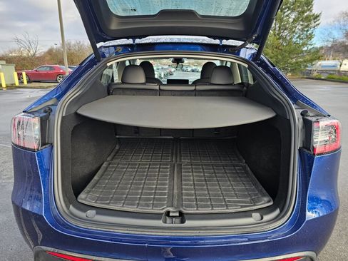 Used 2023 Tesla Model Y Long Range image 15