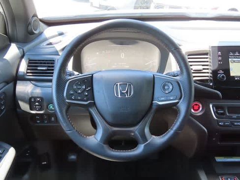 Used 2023 Honda Passport TrailSport image 18