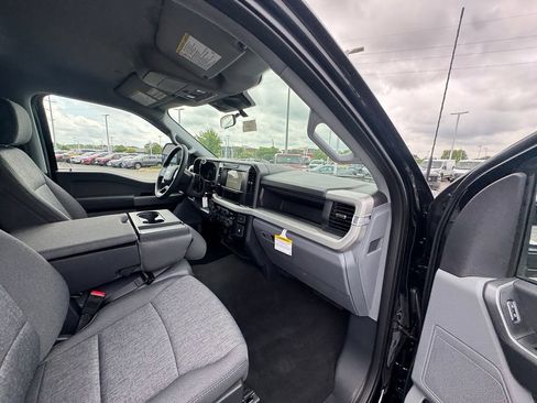 New 2026 Ford F250 XL w/ STX Appearance Package AWD/4WD image 19