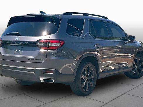 Used 2025 Honda Pilot Black Edition image 13