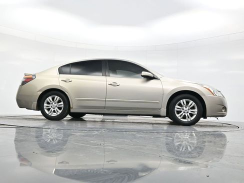 Used 2010 Nissan Altima 2.5 S w/ Premium Audio Pkg image 45