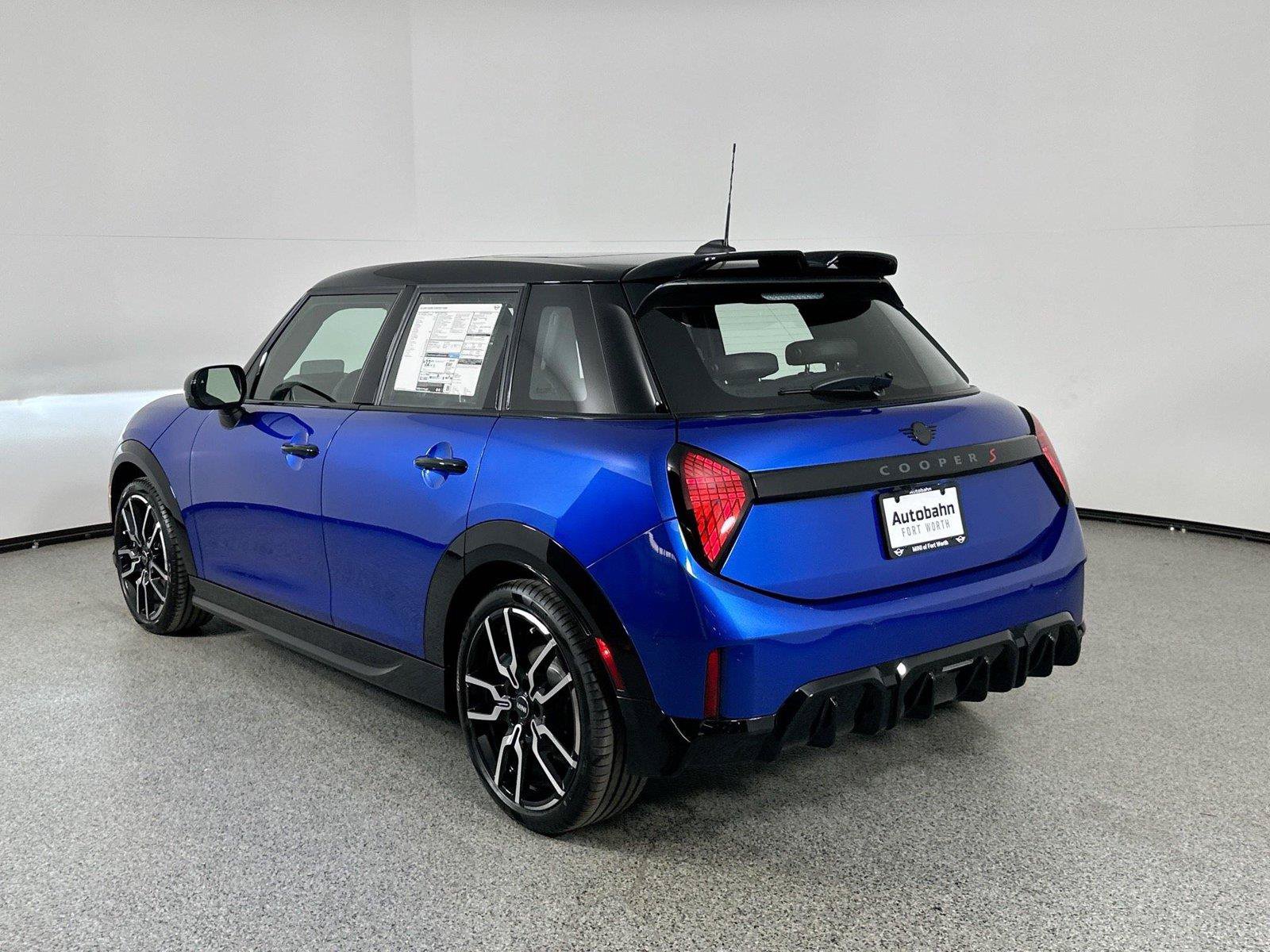 Used 2025 MINI Cooper S FWD image 7