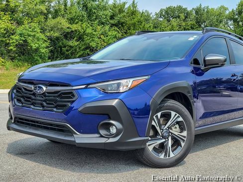 Used 2024 Subaru Crosstrek 2.0i Premium AWD/4WD image 2