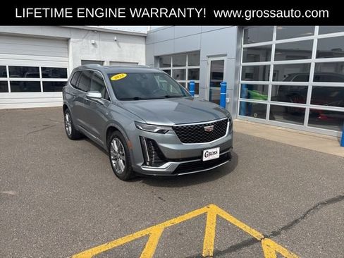 Used 2023 Cadillac XT6 Premium Luxury AWD/4WD image 2