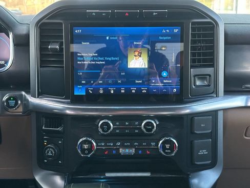 Used 2021 Ford F150 Lariat image 25