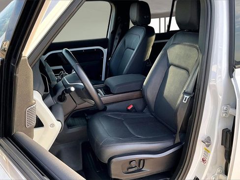 Used 2023 Land Rover Defender 110 S image 26