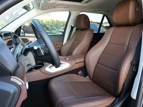 Used 2024 Mercedes-Benz GLE 350 4MATIC image 28