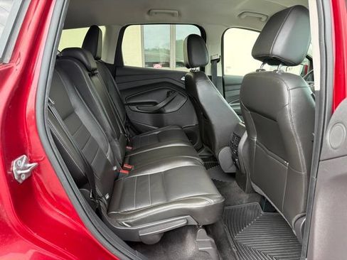 Used 2015 Ford Escape Titanium FWD image 16