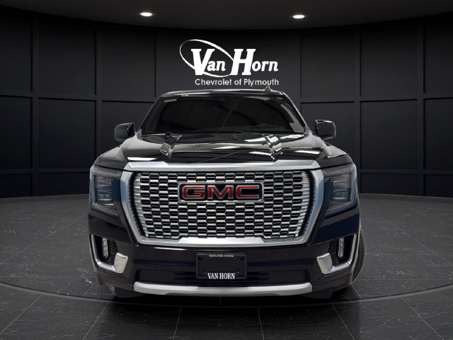 Used 2023 GMC Yukon Denali w/ Advanced Technology Package AWD/4WD image 2