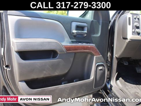Used 2015 GMC Sierra 2500 SLT w/ Duramax Plus Package AWD/4WD image 17