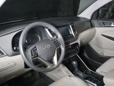 Used 2018 Hyundai Tucson SEL AWD/4WD image 11