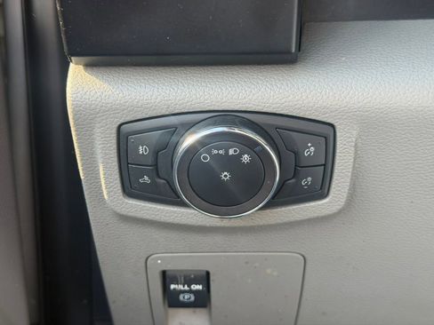 Used 2019 Ford F150 XL w/ Equipment Group 101A Mid AWD/4WD image 15