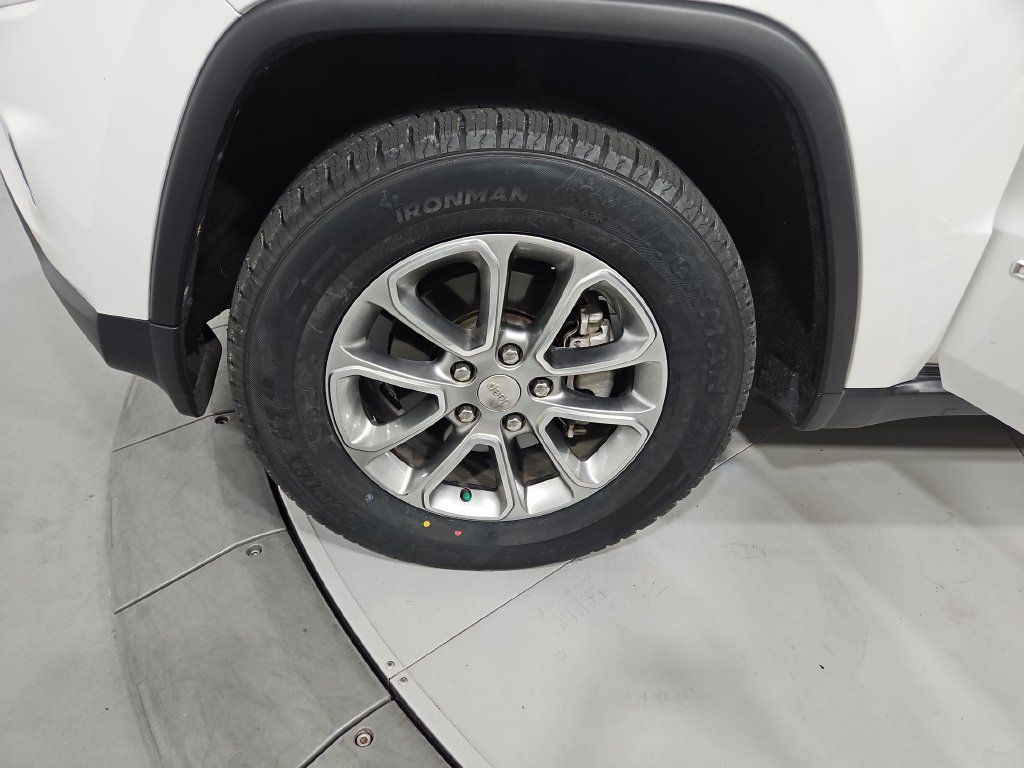 Used 2015 Jeep Grand Cherokee Limited AWD/4WD image 28