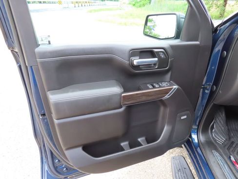 Certified 2020 Chevrolet Silverado 1500 RST AWD/4WD image 28