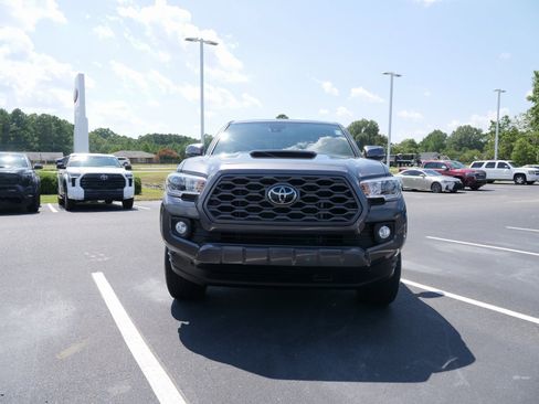 Used 2022 Toyota Tacoma TRD Sport image 8