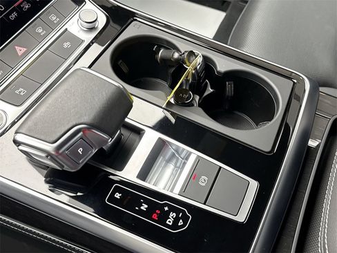 Certified 2025 Audi Q8 Premium Plus w/ Premium Plus Package image 20