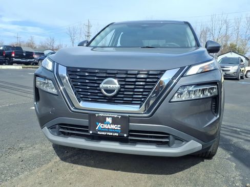 Used 2021 Nissan Rogue SV image 8