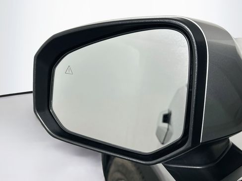 Used 2025 Hyundai Santa Fe SEL FWD image 16