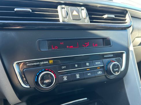 Used 2016 Kia Optima EX image 22