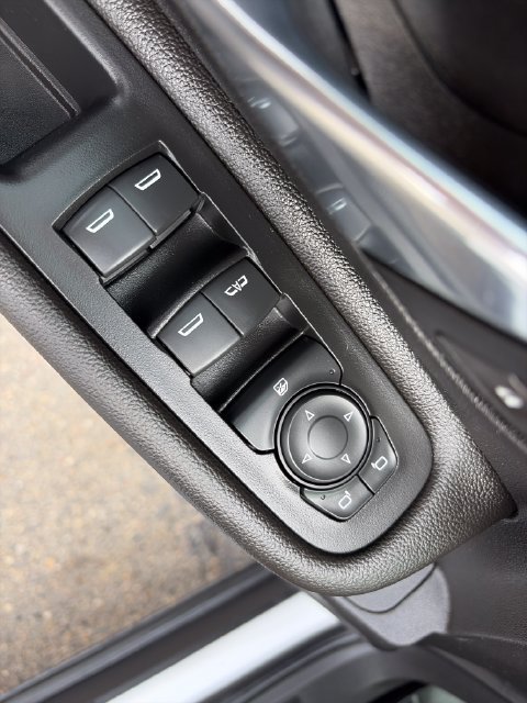 Used 2021 GMC Terrain SLT w/ Infotainment Package II AWD/4WD image 27
