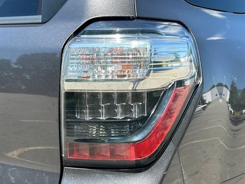 Used 2019 Toyota 4Runner SR5 Premium AWD/4WD image 13