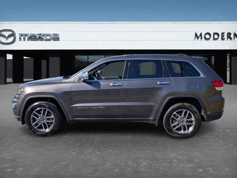 Used 2021 Jeep Grand Cherokee Limited w/ Luxury Group II image 2