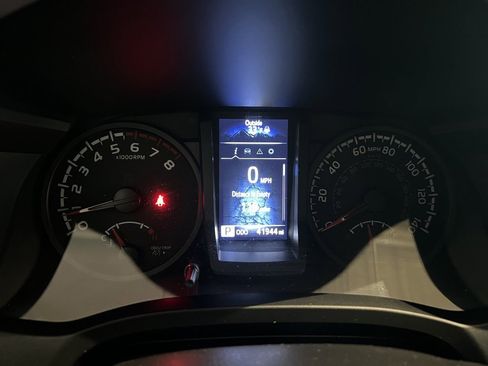 Used 2022 Toyota Tacoma SR image 21