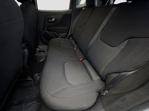 Used 2021 Jeep Renegade Sport w/ Sport Appearance Group image 13