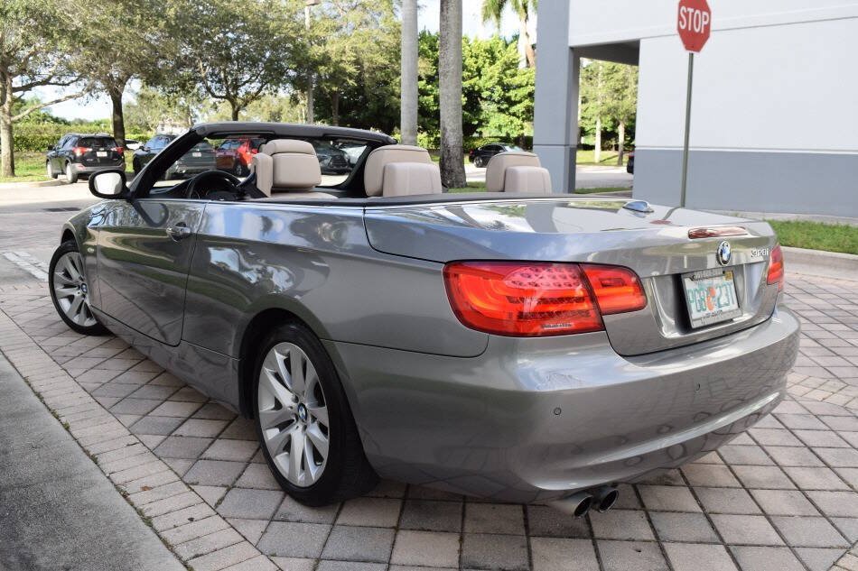 Used 2013 BMW 328i Convertible RWD image 39