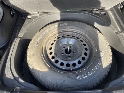 Used 2014 Jeep Cherokee Trailhawk w/ Leather Interior Group image 9