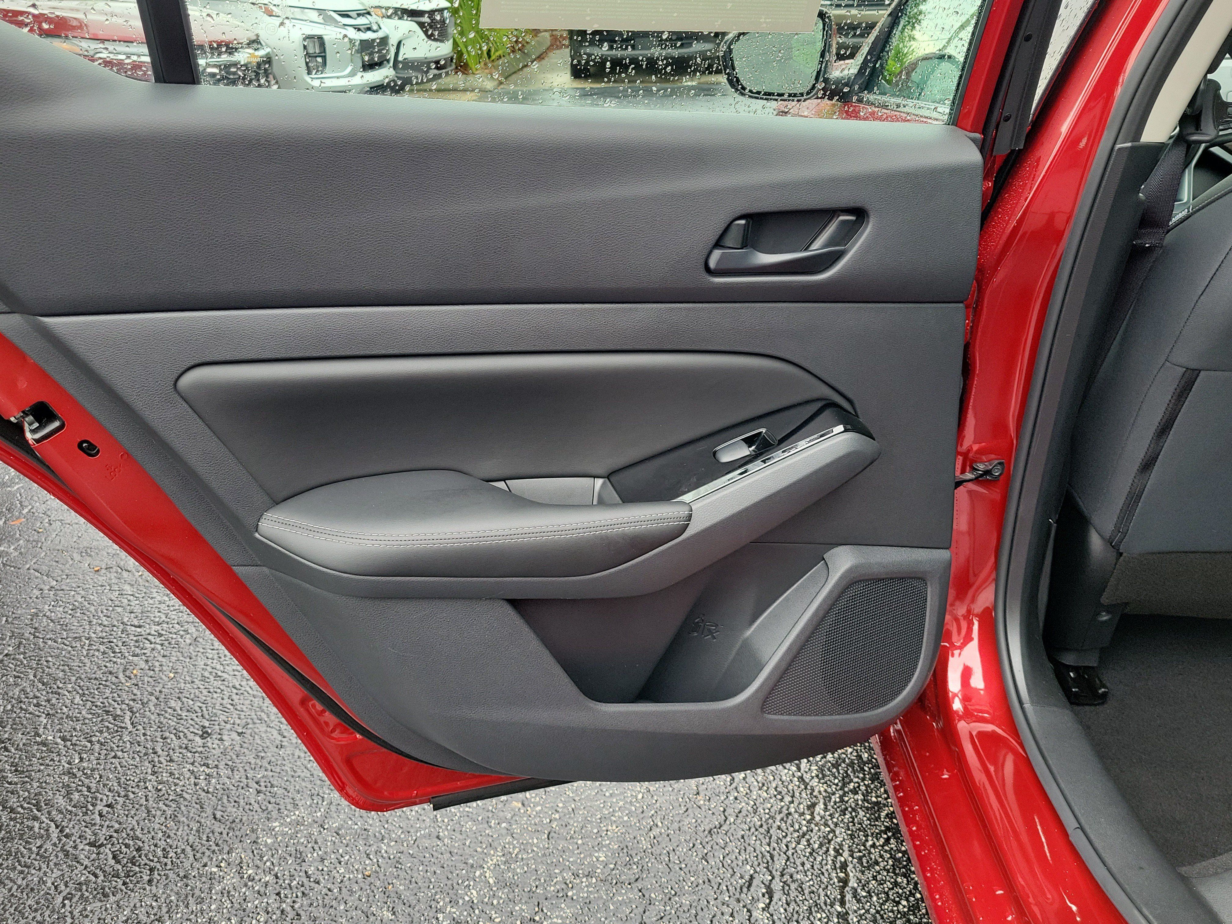 Certified 2023 Nissan Altima 2.5 SV FWD image 11