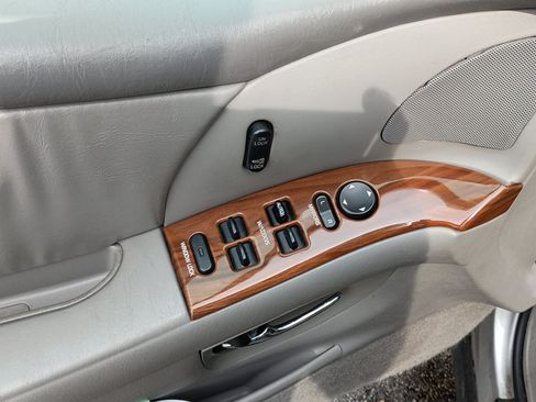 Used 2003 Buick Park Avenue FWD image 19
