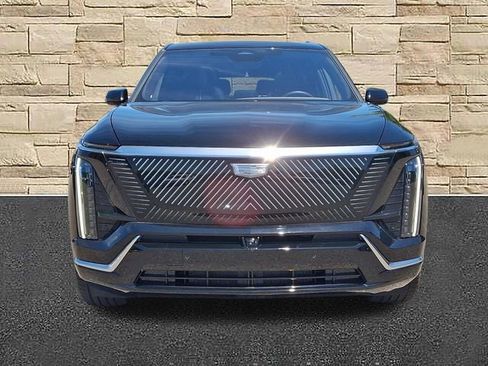 Certified 2026 Cadillac Vistiq Luxury AWD/4WD image 5