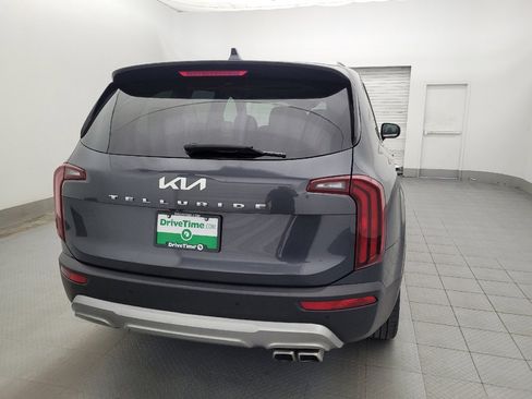 Used 2022 Kia Telluride S FWD image 7
