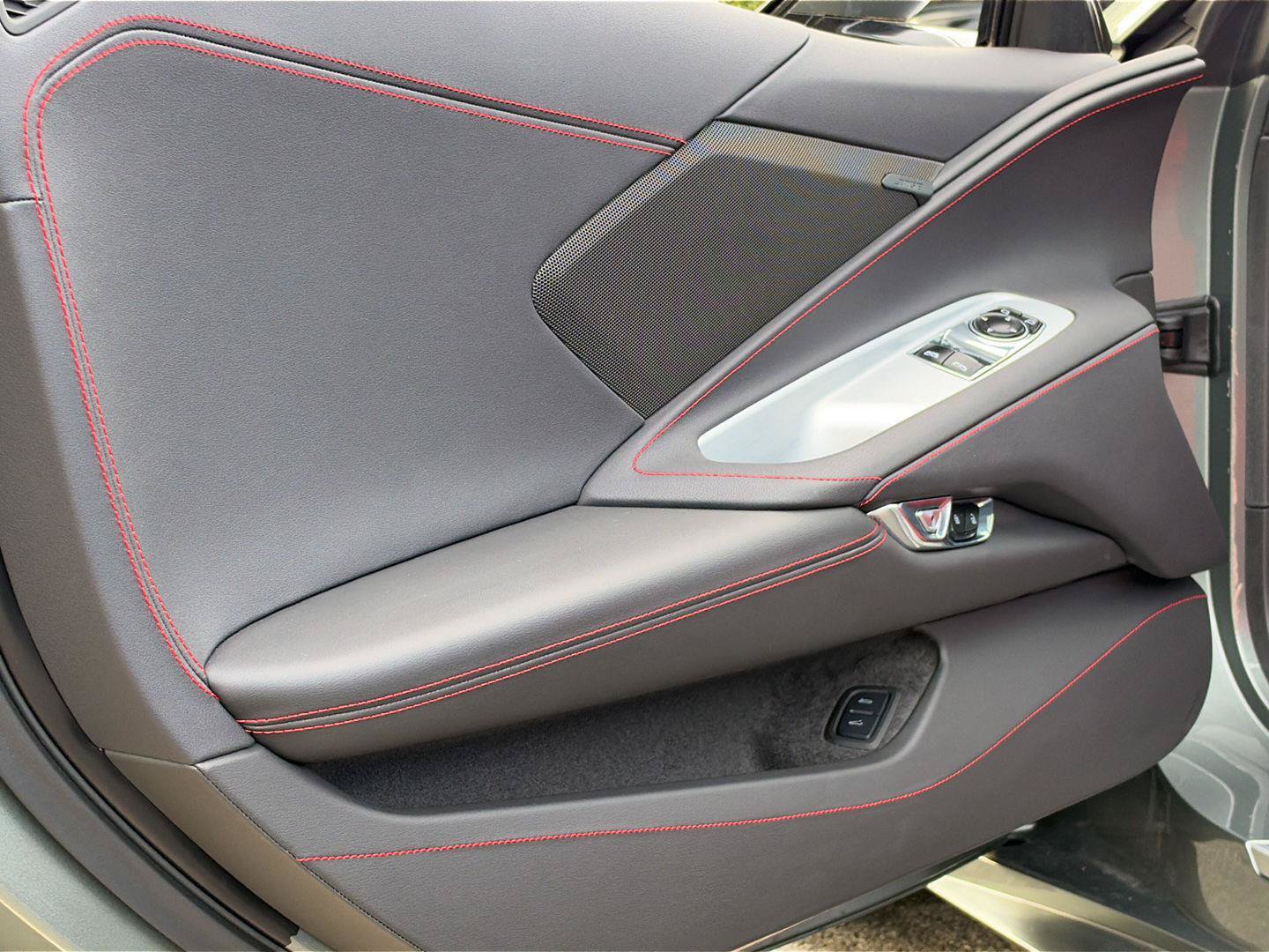 Used 2023 Chevrolet Corvette Stingray Coupe w/ 1LT RWD image 44