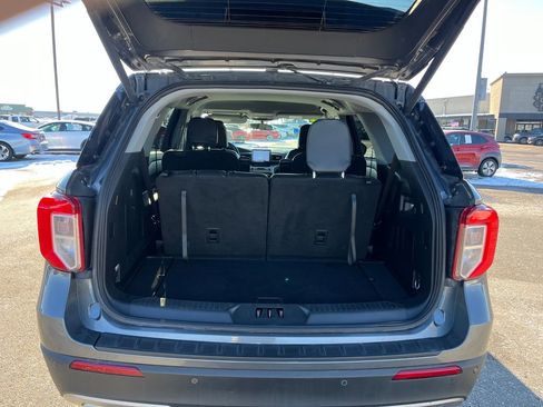 Used 2023 Ford Explorer XLT w/ Equipment Group 202A image 29