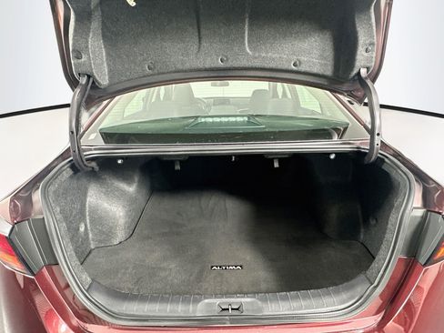 Used 2025 Nissan Altima 2.5 SV FWD image 27
