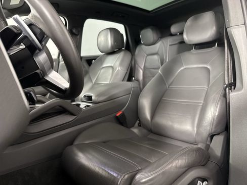 Used 2019 Porsche Cayenne AWD/4WD image 19