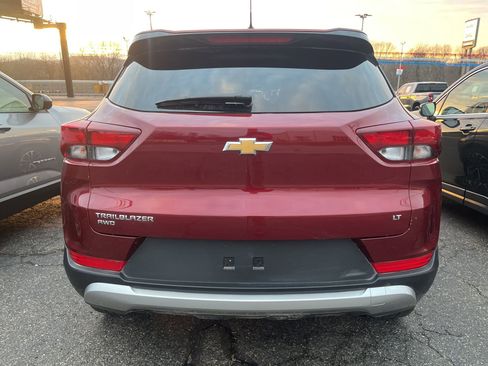 Used 2024 Chevrolet TrailBlazer LT image 4