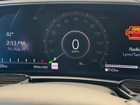 Used 2021 Cadillac Escalade Premium Luxury RWD image 24