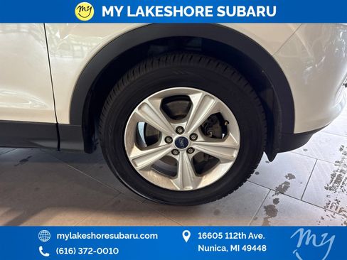 Used 2015 Ford Escape SE AWD/4WD image 27