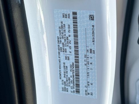 New 2026 Ford F450 XL w/ XL Chrome Package RWD image 27