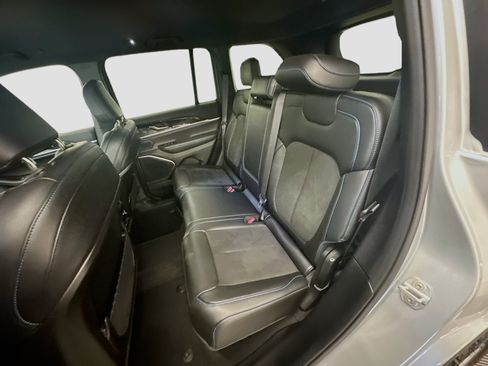 Used 2022 Jeep Grand Cherokee Trailhawk image 29