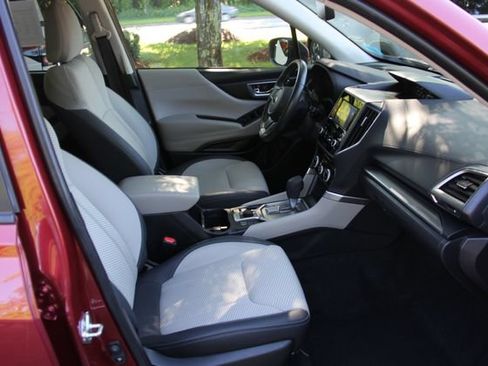 Used 2022 Subaru Forester Premium AWD/4WD image 38