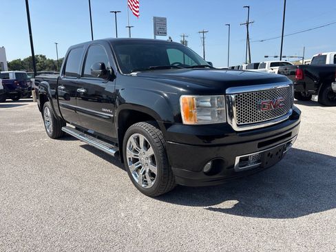 Used 2011 GMC Sierra 1500 Denali RWD image 8