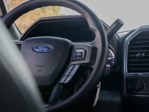 Used 2021 Ford F250 XLT w/ XLT Premium Package AWD/4WD image 47
