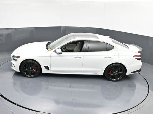 Used 2022 Genesis G70 3.3T w/ Sport Prestige Package image 33