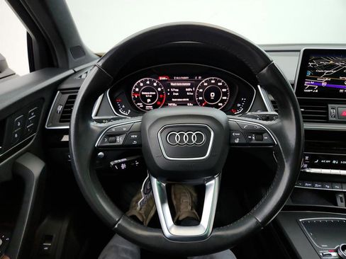 Used 2019 Audi Q5 Prestige w/ Prestige Package image 18