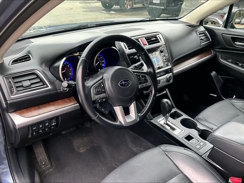 Used 2016 Subaru Outback 3.6R Limited image 17