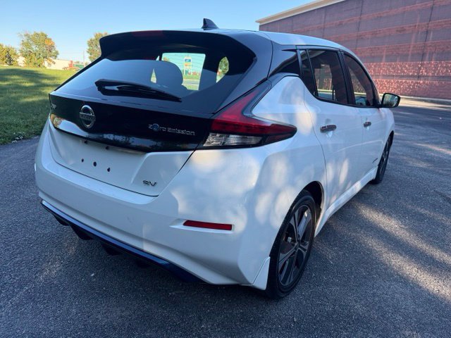 Used 2018 Nissan Leaf SV w/ SV Technology Package FWD image 4